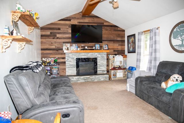 5085 Winslow Drive, Mineral Ridge, OH 44440