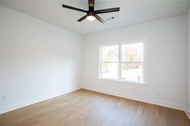 21 Singleton Drive, Bella Vista, AR 72715