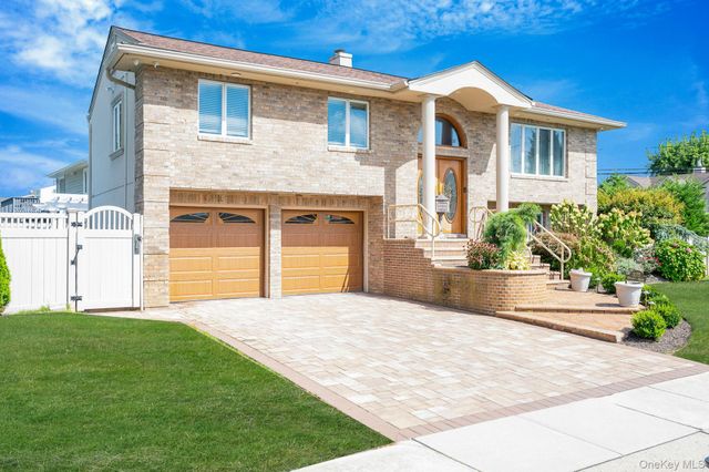 3075 Hewlett Avenue, Merrick, NY 11566