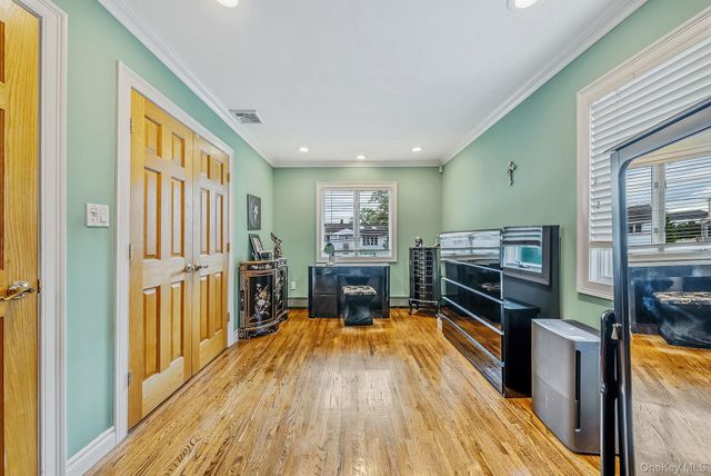 3075 Hewlett Avenue, Merrick, NY 11566