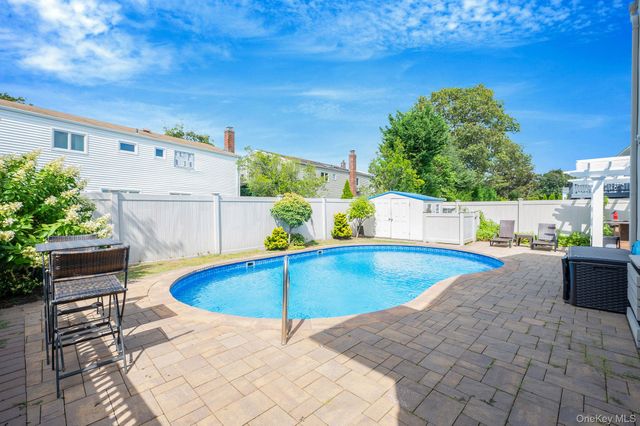 3075 Hewlett Avenue, Merrick, NY 11566