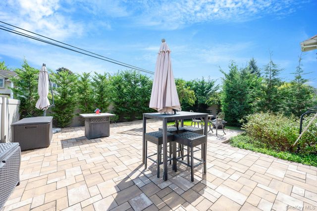 3075 Hewlett Avenue, Merrick, NY 11566