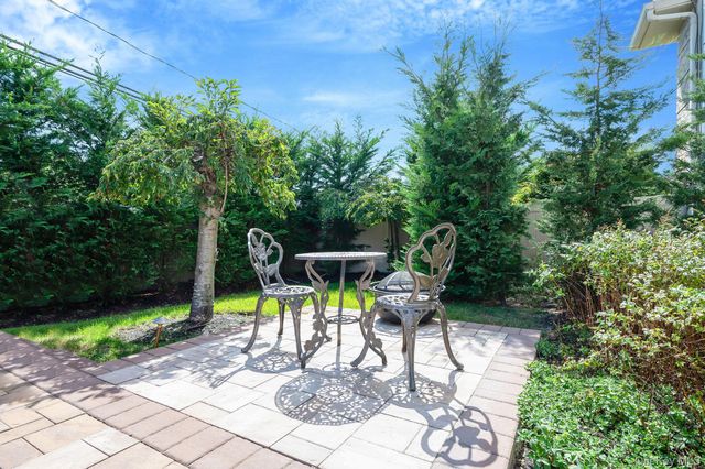 3075 Hewlett Avenue, Merrick, NY 11566