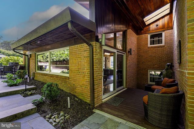 4640 BLAGDEN AVE NW, Washington, DC 20011
