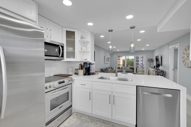 2871 N Ocean Boulevard M338, Boca Raton, FL 33431