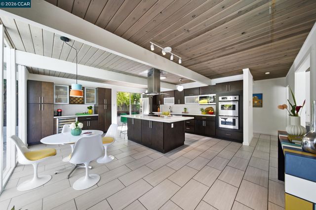 3707 Merridan Dr, Concord, CA 94518