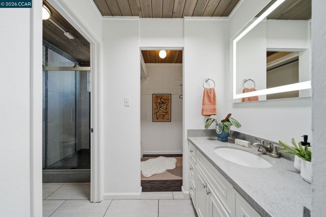 3707 Merridan Dr, Concord, CA 94518