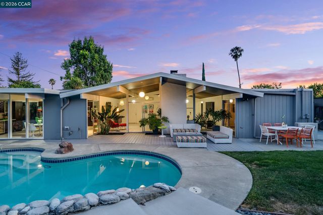 3707 Merridan Dr, Concord, CA 94518
