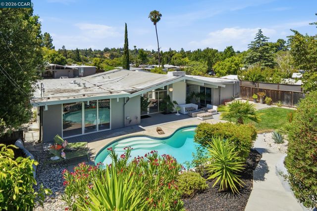 3707 Merridan Dr, Concord, CA 94518