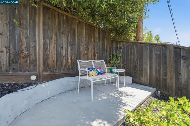 3707 Merridan Dr, Concord, CA 94518