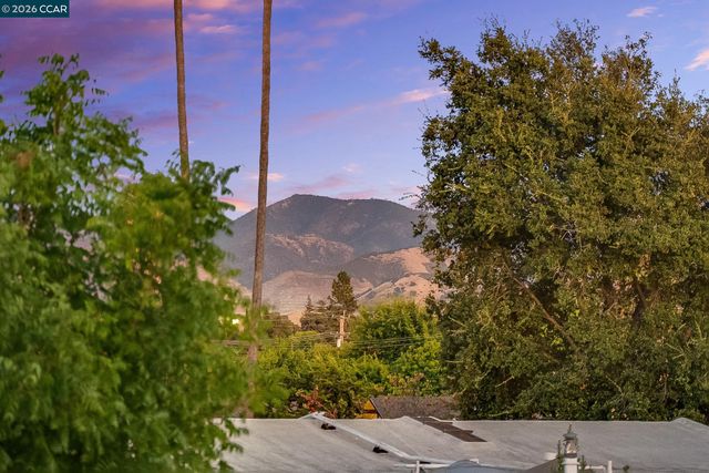 3707 Merridan Dr, Concord, CA 94518