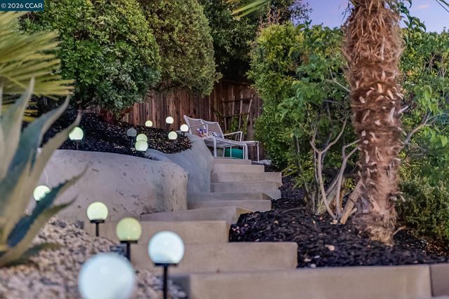 3707 Merridan Dr, Concord, CA 94518