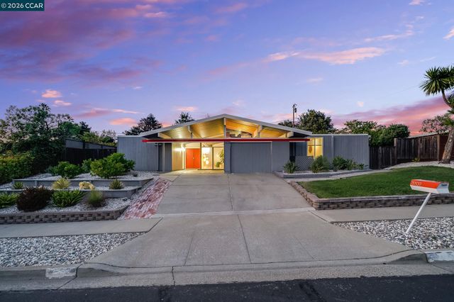 3707 Merridan Dr, Concord, CA 94518
