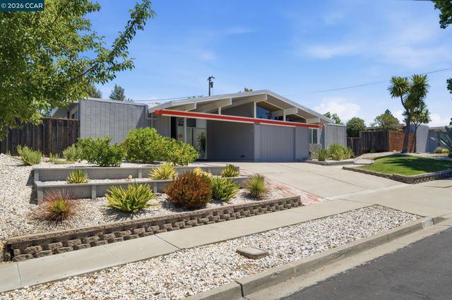 3707 Merridan Dr, Concord, CA 94518
