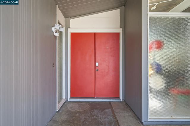 3707 Merridan Dr, Concord, CA 94518