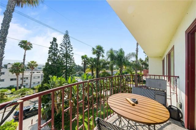 3407 Huxley Street 39, Los Angeles, CA 90027