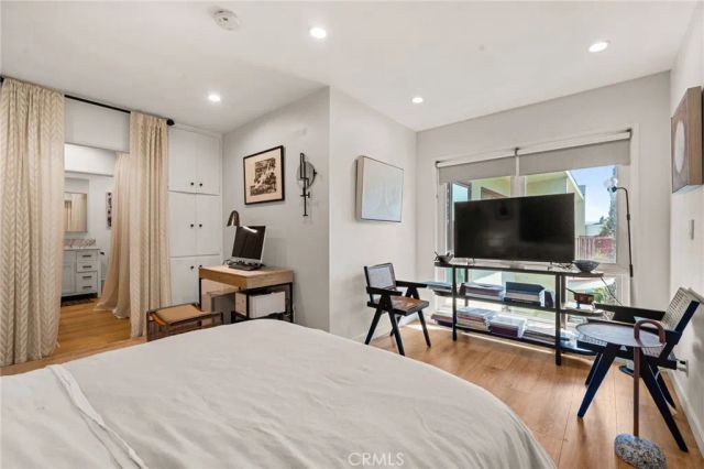 3407 Huxley Street 39, Los Angeles, CA 90027