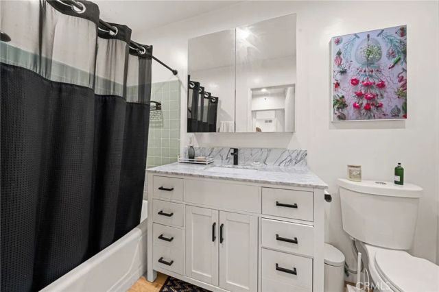 3407 Huxley Street 39, Los Angeles, CA 90027