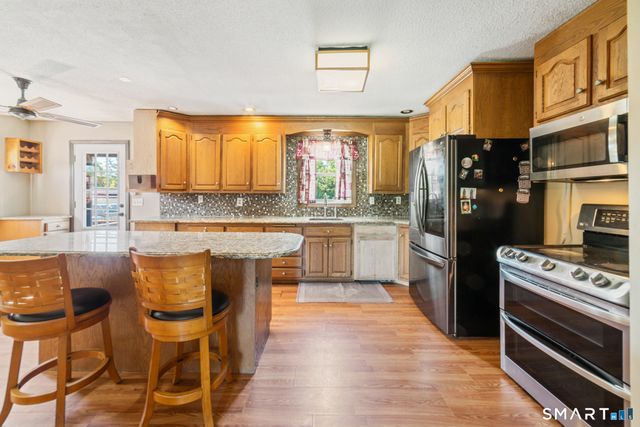 28 Charter Oak Drive, Oxford, CT 06478