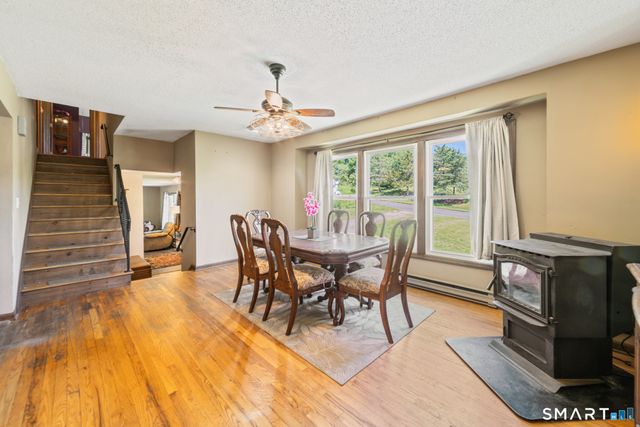 28 Charter Oak Drive, Oxford, CT 06478