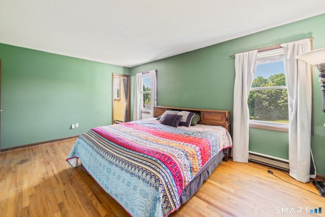 28 Charter Oak Drive, Oxford, CT 06478