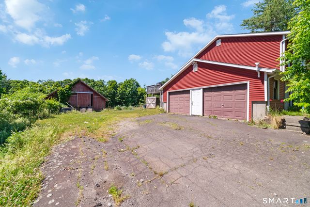 28 Charter Oak Drive, Oxford, CT 06478