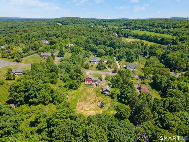 28 Charter Oak Drive, Oxford, CT 06478