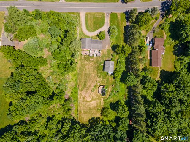 28 Charter Oak Drive, Oxford, CT 06478