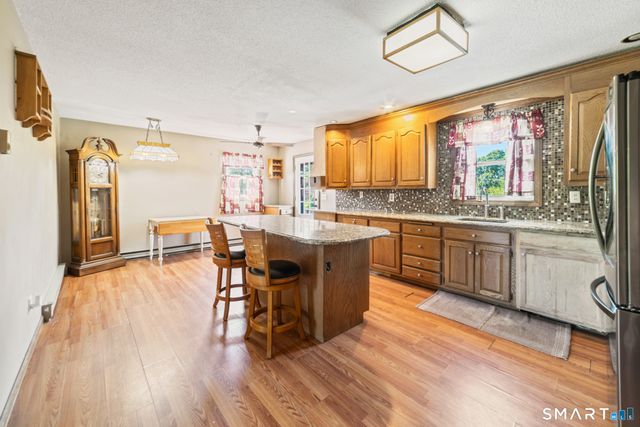 28 Charter Oak Drive, Oxford, CT 06478