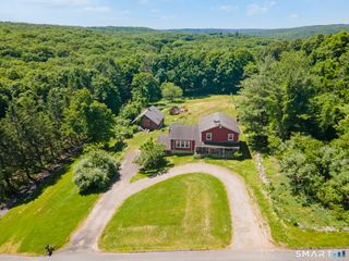 28 Charter Oak Drive, Oxford, CT 06478