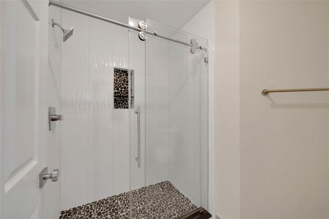 10904 Birch Drive, La Porte, TX 77571