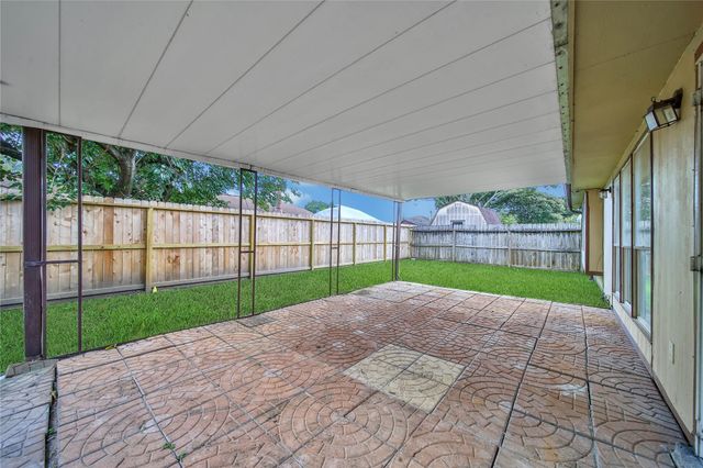 10904 Birch Drive, La Porte, TX 77571