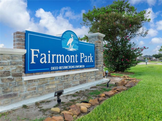 10904 Birch Drive, La Porte, TX 77571
