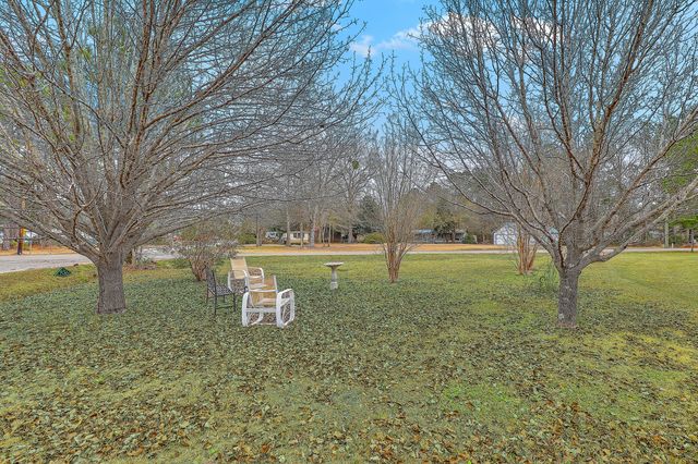 307 Glen Street, Summerville, SC 29483