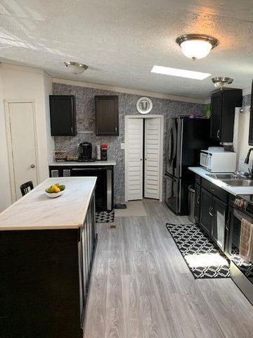 307 Glen Street, Summerville, SC 29483
