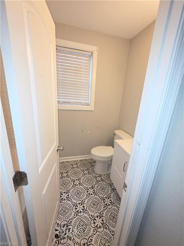 2744 Mapleton AVE, Norfolk, VA 23504