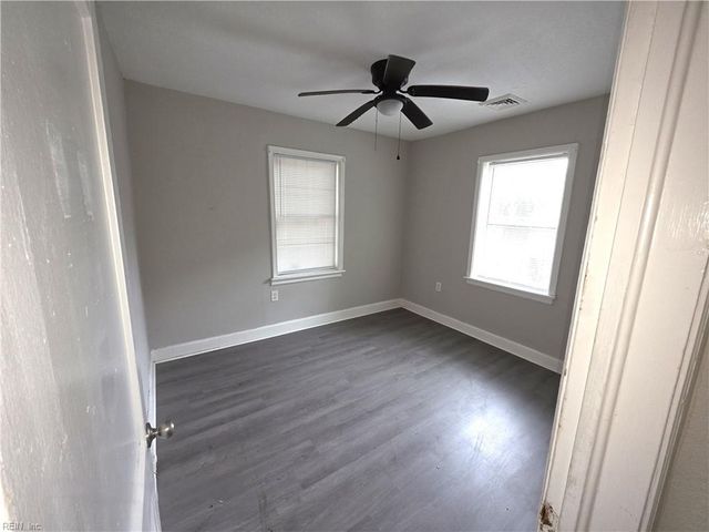 2744 Mapleton AVE, Norfolk, VA 23504