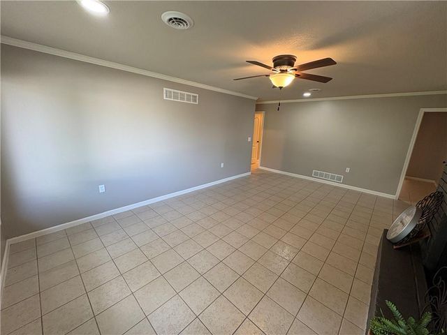 10023 S Munro Road, Lone Jack, MO 64070