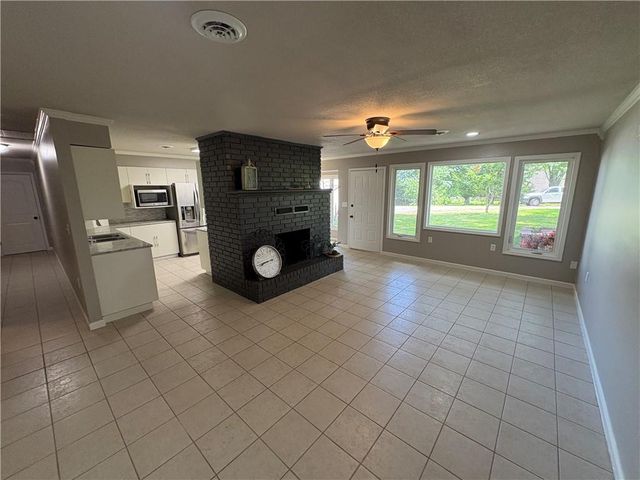 10023 S Munro Road, Lone Jack, MO 64070