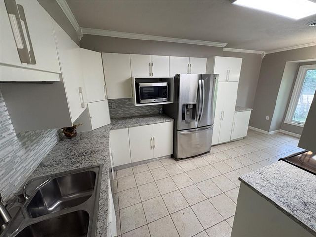 10023 S Munro Road, Lone Jack, MO 64070