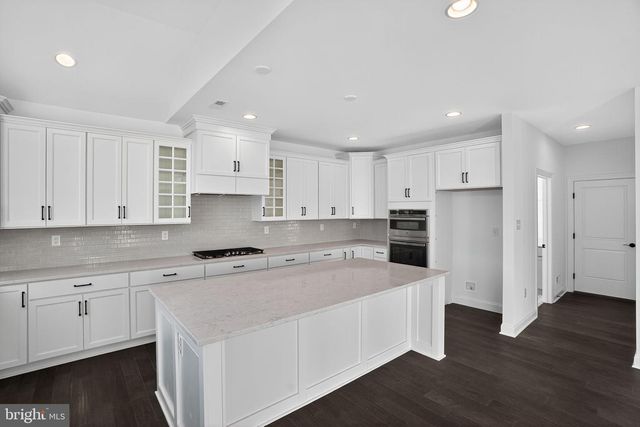 409 LONGVIEW DR, Collegeville, PA 19426