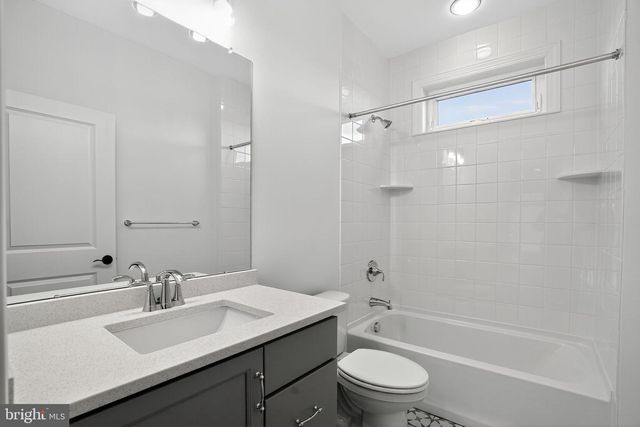 409 LONGVIEW DR, Collegeville, PA 19426