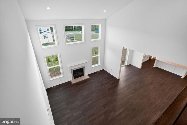 409 LONGVIEW DR, Collegeville, PA 19426