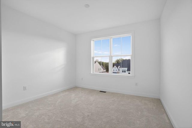 409 LONGVIEW DR, Collegeville, PA 19426