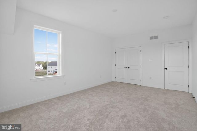 409 LONGVIEW DR, Collegeville, PA 19426