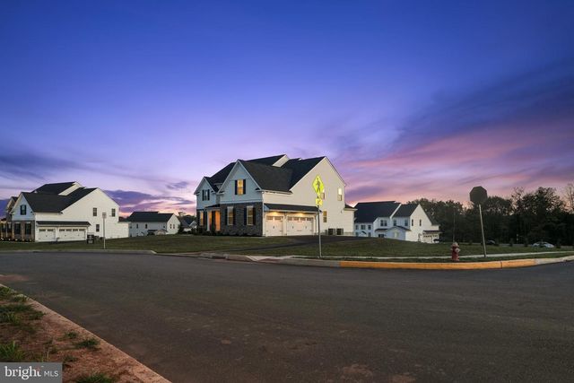 409 LONGVIEW DR, Collegeville, PA 19426