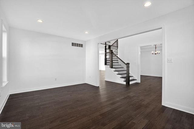 409 LONGVIEW DR, Collegeville, PA 19426