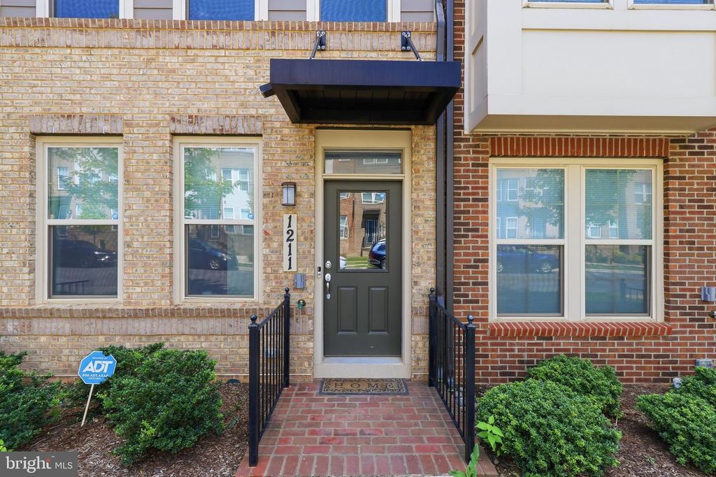 1211 VERMEER AVE, Gaithersburg, MD 20878