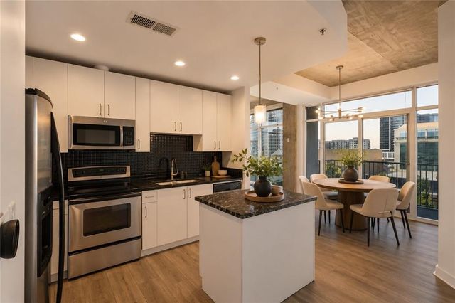 250 Pharr Road NE 808, Atlanta, GA 30305