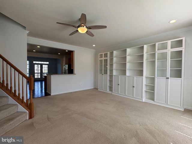 25274 GOTHIC SQ, Chantilly, VA 20152